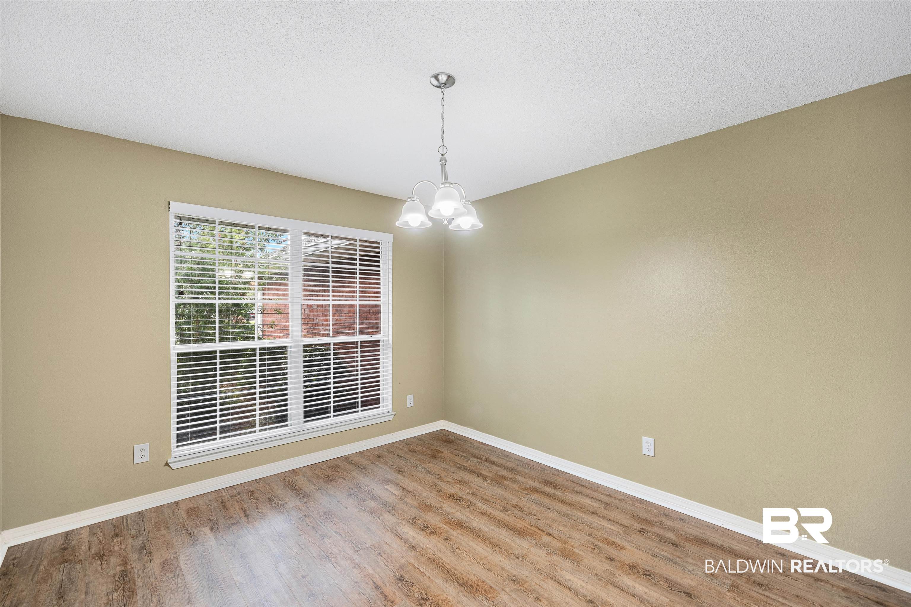 12892 Hunters Chase Foley, AL 36535 - Photo 6 of 40 Formal Dining