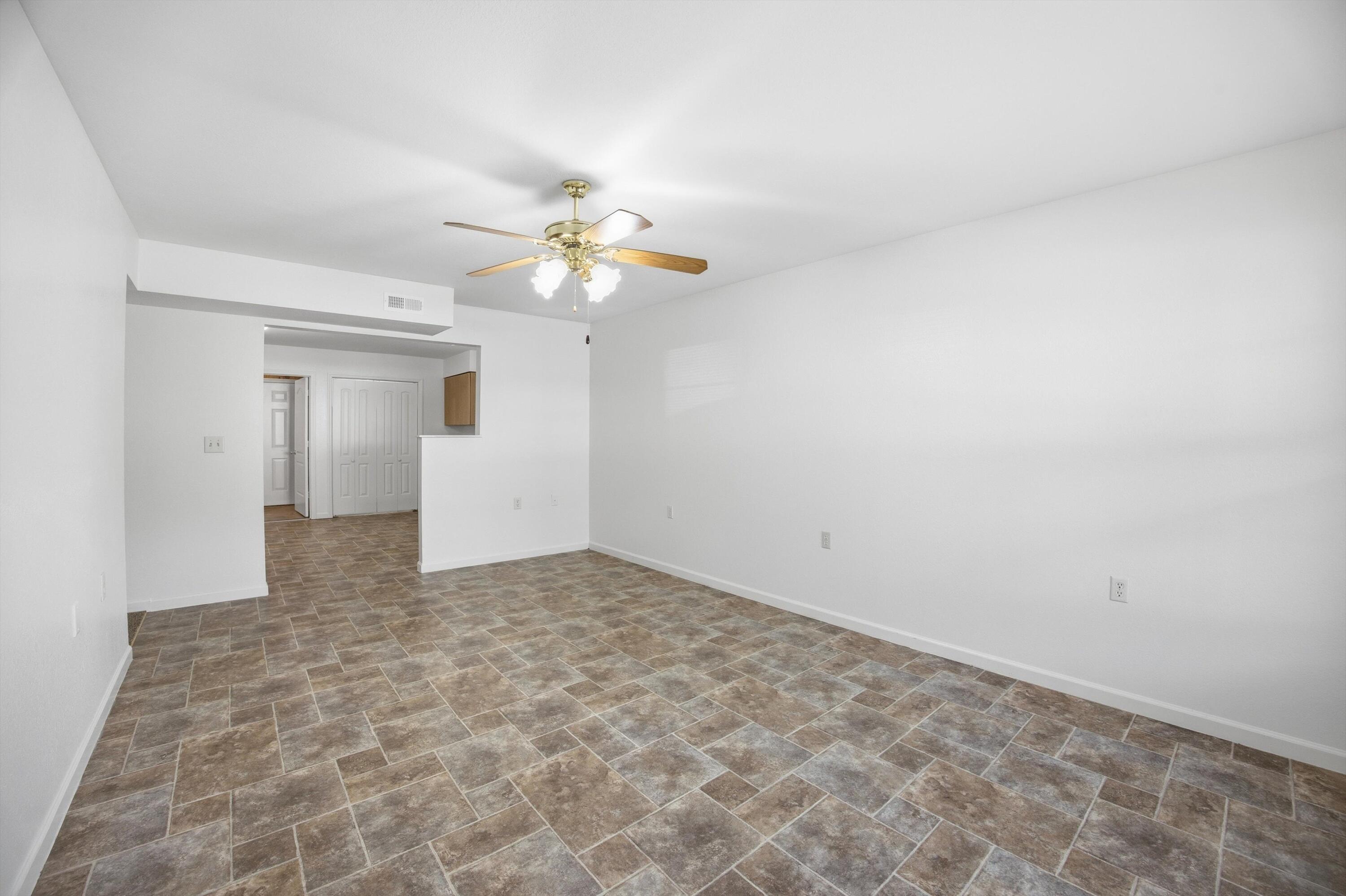 8498 Shawn Ridge Road Harrison, TN 37341 - Photo 11 of 59 Living Room