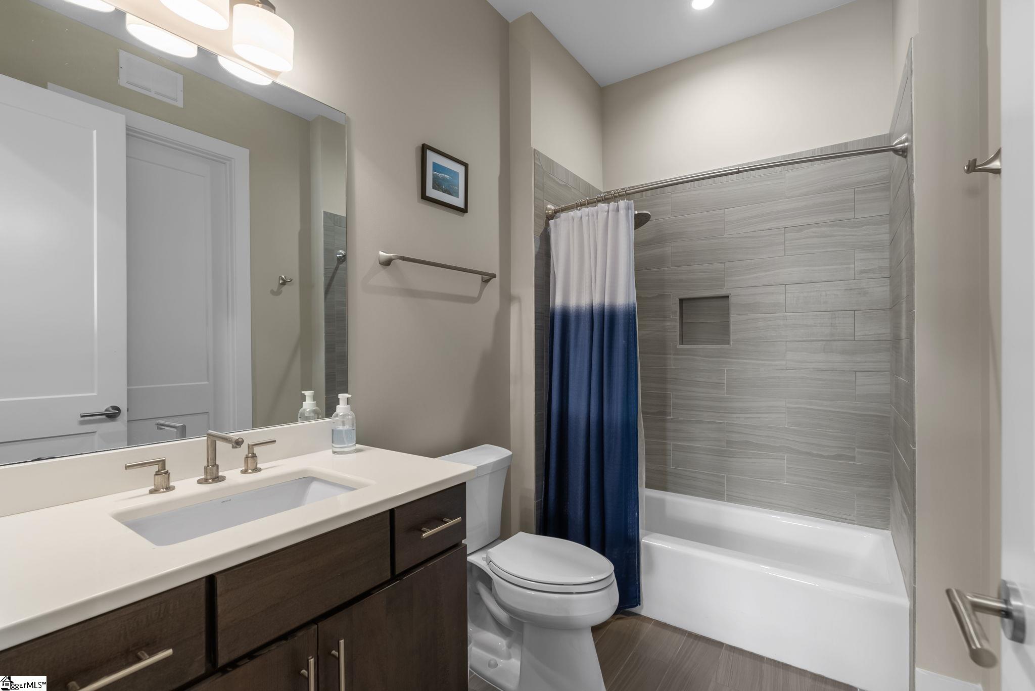 121 Rhett Street, Unit 501 Greenville, SC 29601 - Photo 21 of 34 Gallery Image 21