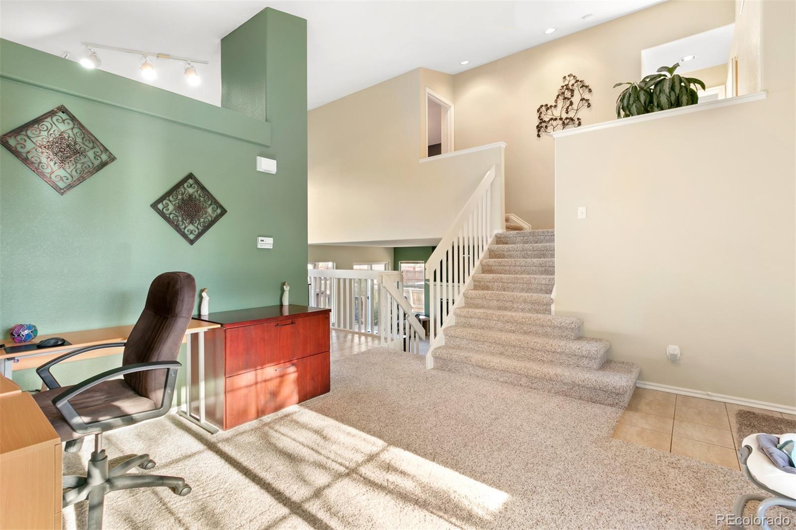 9352 Wolfe Street Highlands Ranch, CO 80129 - Photo 5 of 32 Gallery Image 5