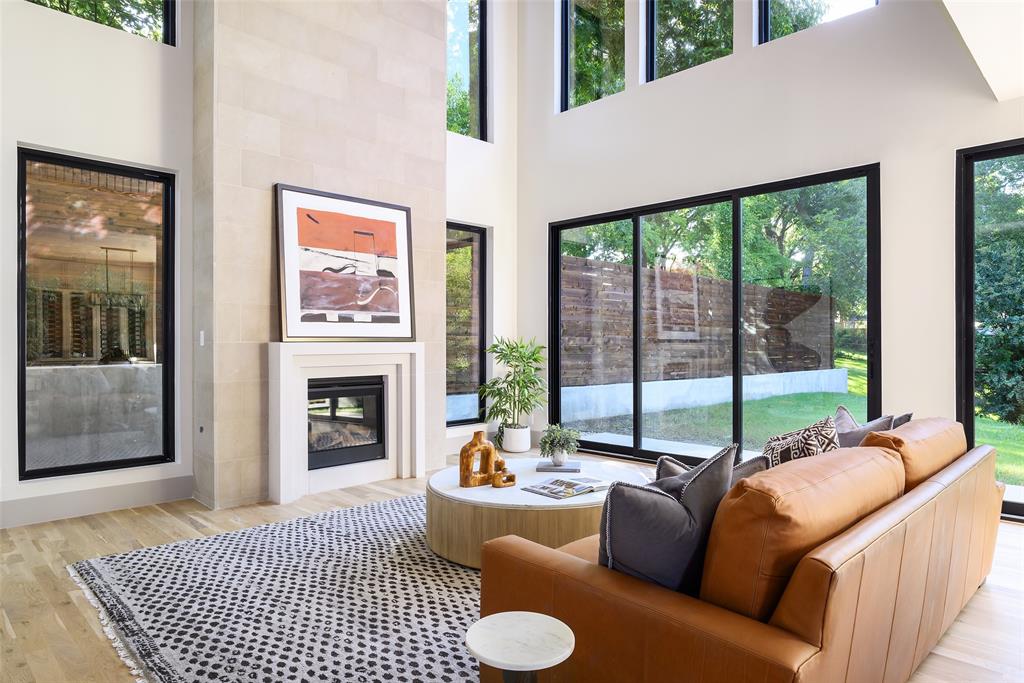 6984 Santa Barbara Drive Dallas, TX 75214 - Photo 11 of 40