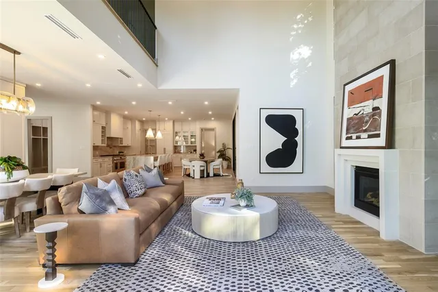 $2,298,000 | 6984 Santa Barbara Drive, Dallas, TX 75214