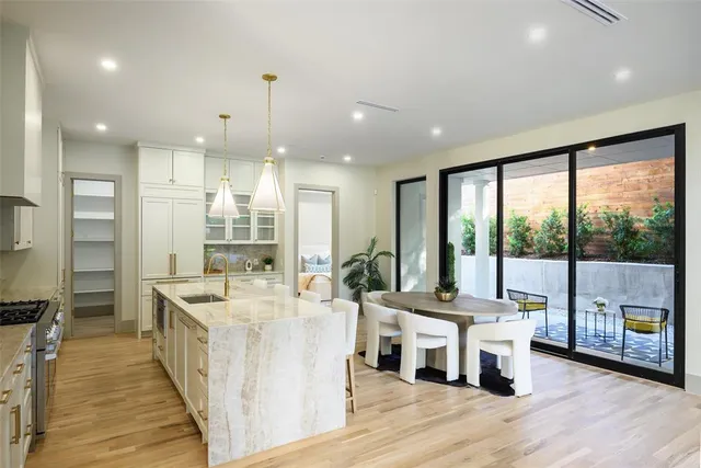 $2,298,000 | 6984 Santa Barbara Drive, Dallas, TX 75214