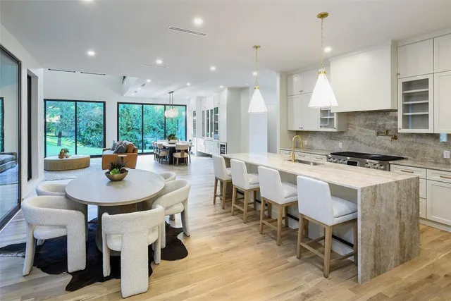 $2,298,000 | 6984 Santa Barbara Drive, Dallas, TX 75214