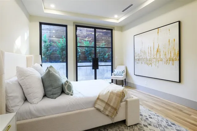 $2,298,000 | 6984 Santa Barbara Drive, Dallas, TX 75214