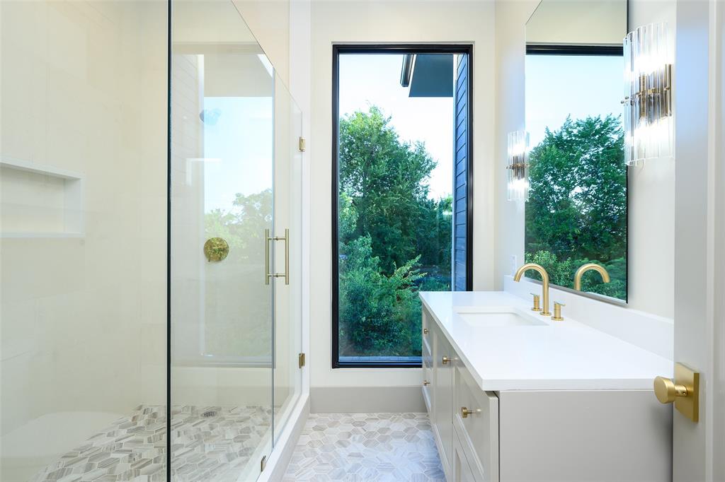 6984 Santa Barbara Drive Dallas, TX 75214 - Photo 34 of 40