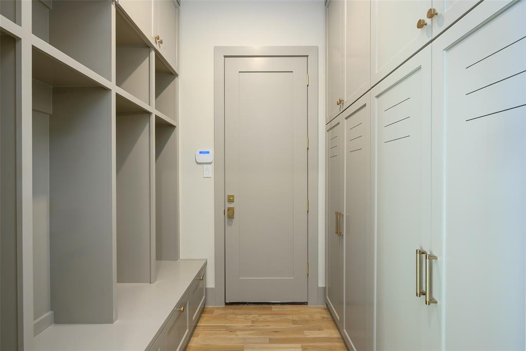 6984 Santa Barbara Drive Dallas, TX 75214 - Photo 6 of 40