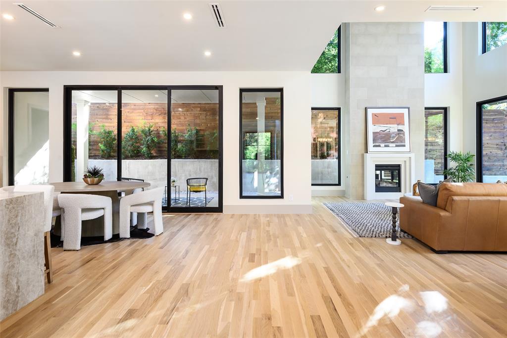 6984 Santa Barbara Drive Dallas, TX 75214 - Photo 8 of 40