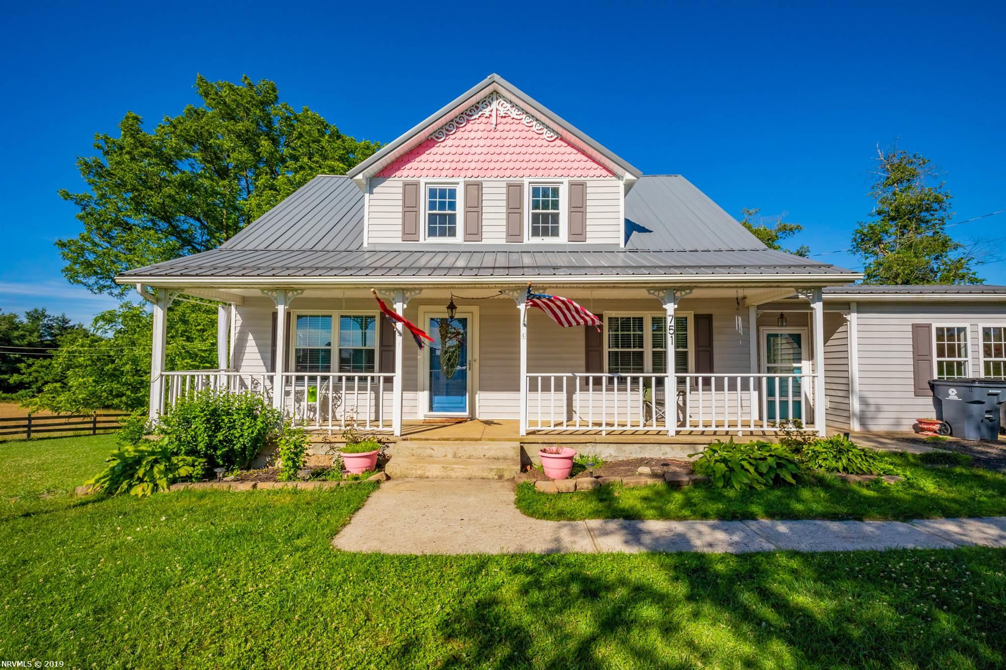 751 Oak Grove Road Austinville, VA 24312 - Photo 4 of 73 Gallery Image 4