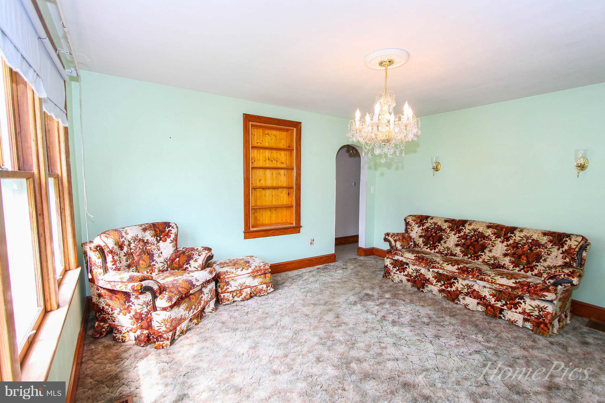3341 Gapland Road Rohrersville, MD 21779 - Photo 19 of 30 Living Room