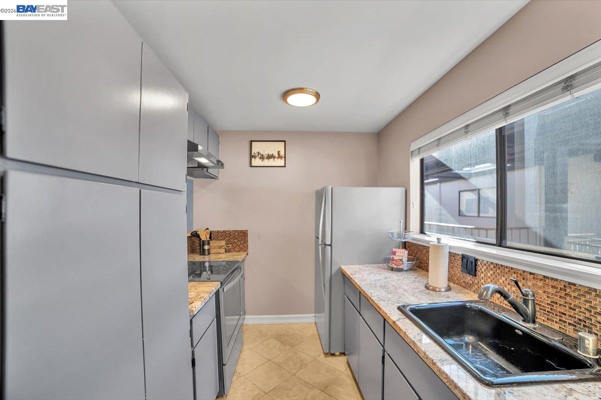 7 Embarcadero, Unit 312 Oakland, CA 94607 - Photo 11 of 39