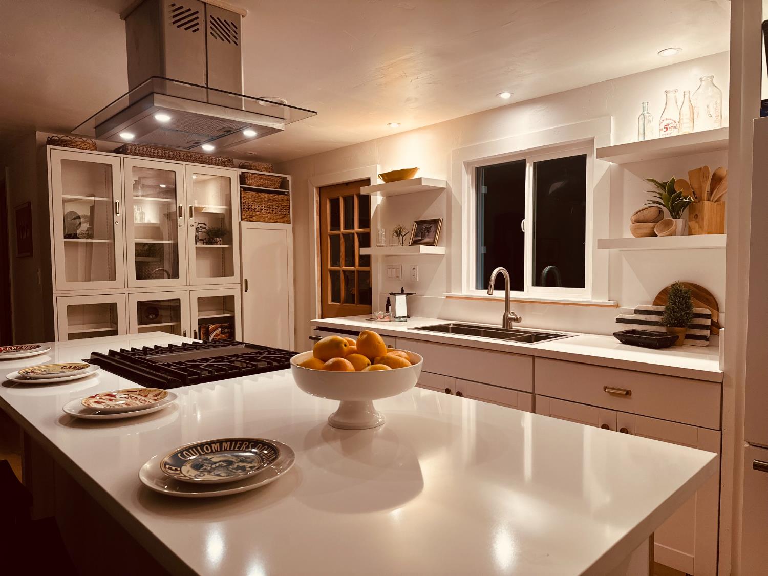 225 North Akers Road, Unit 308 Visalia, CA 93291 - Photo 59 of 72 a kitchen with a table and chairs in it
