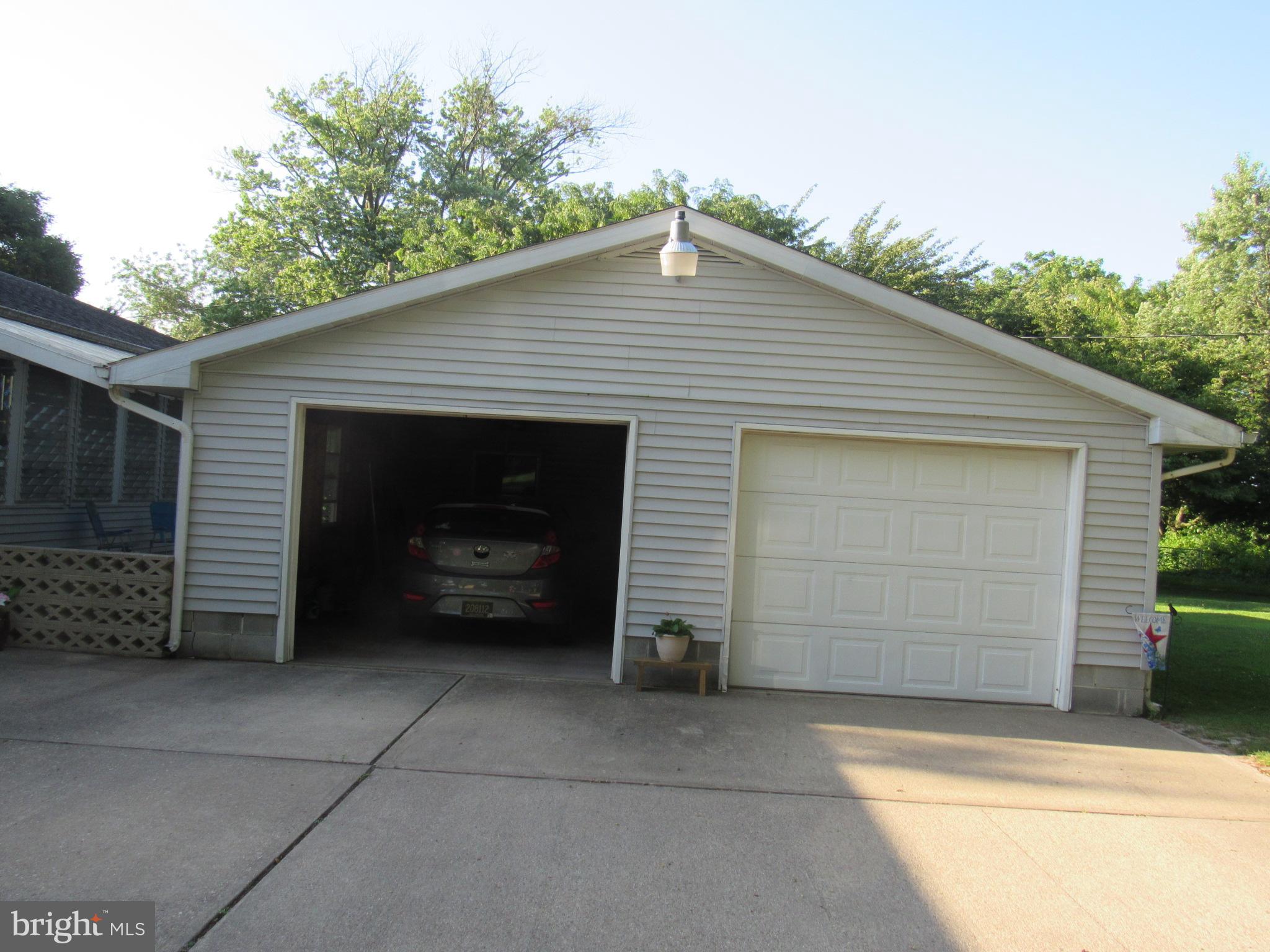 22173 Atlanta Road Seaford, DE 19973 - Photo 54 of 58 2 car detached garage with storage and work area