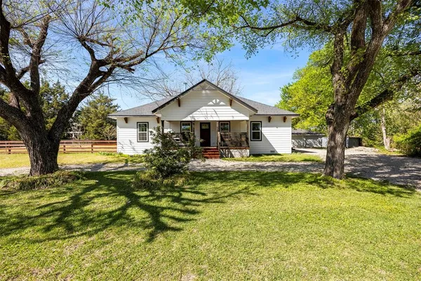 $395,000 | 1560 Stainback Road, Red Oak, TX 75154