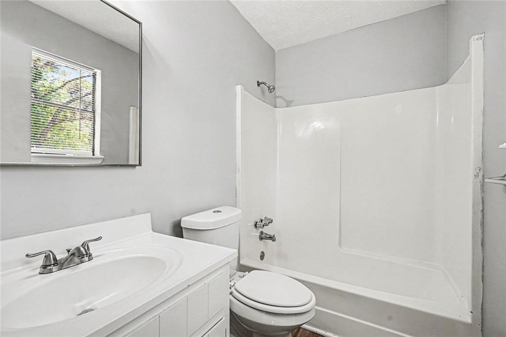 4406 Blackbirch Lane Decatur, GA 30034 - Photo 14 of 18