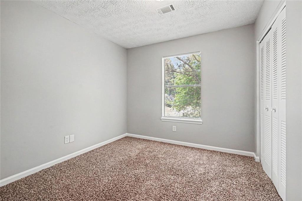 4406 Blackbirch Lane Decatur, GA 30034 - Photo 9 of 18