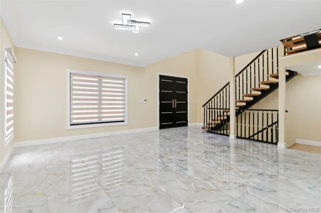 $1,499,999 | 81-25 265th Street | Floral Park