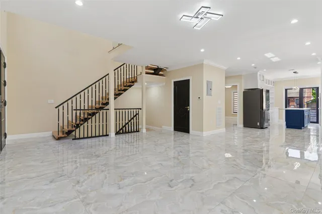 $1,499,999 | 81-25 265th Street | Floral Park