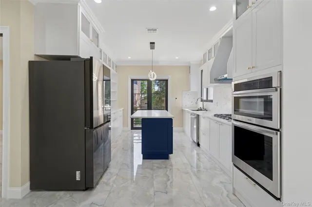 $1,499,999 | 81-25 265th Street | Floral Park