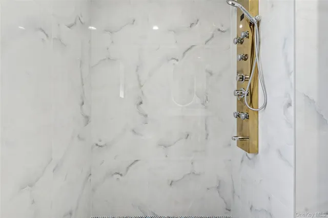 $1,499,999 | 81-25 265th Street | Floral Park