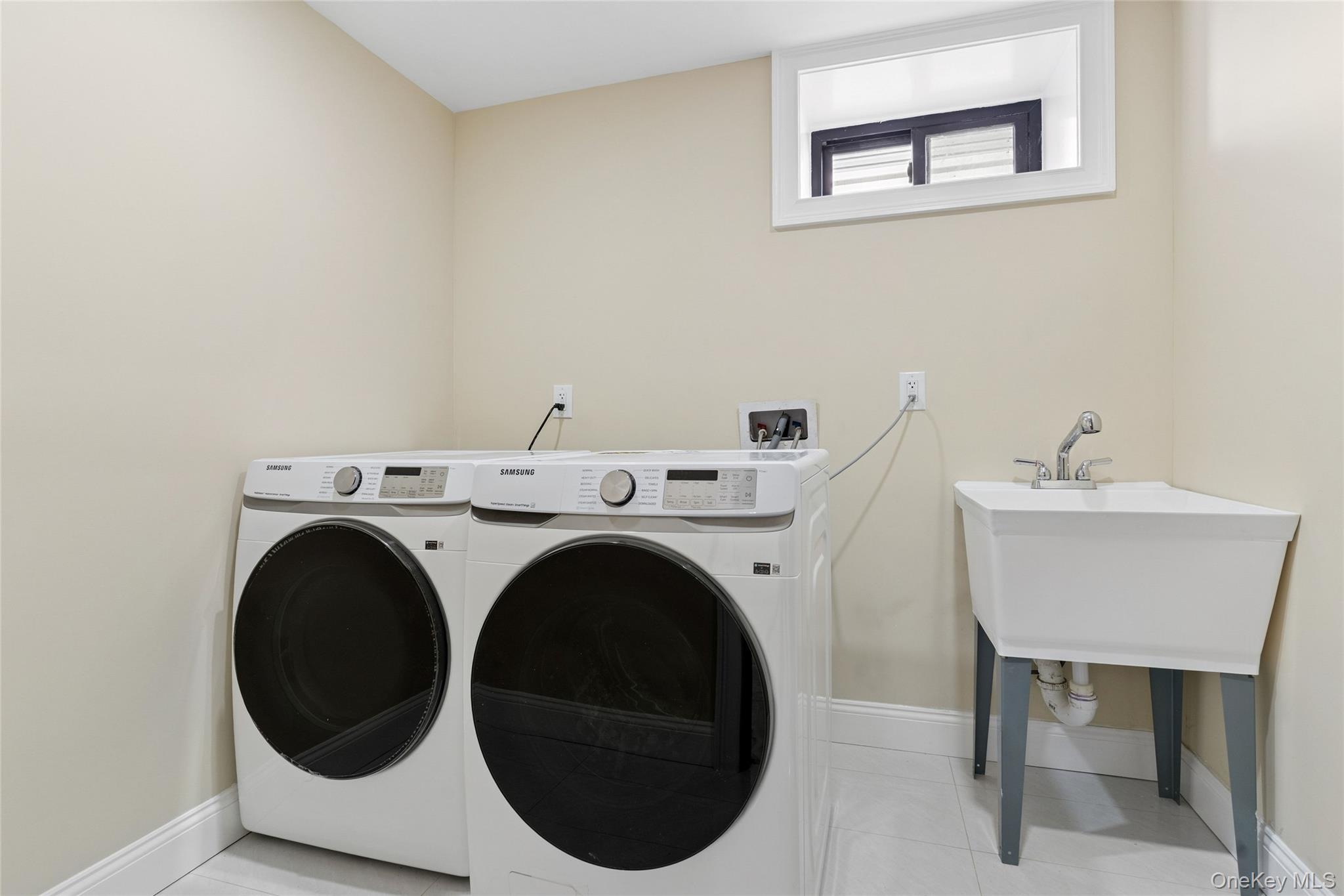 81-25 265th Street Queens, NY 11004 - Photo 38 of 44 Laundry Room