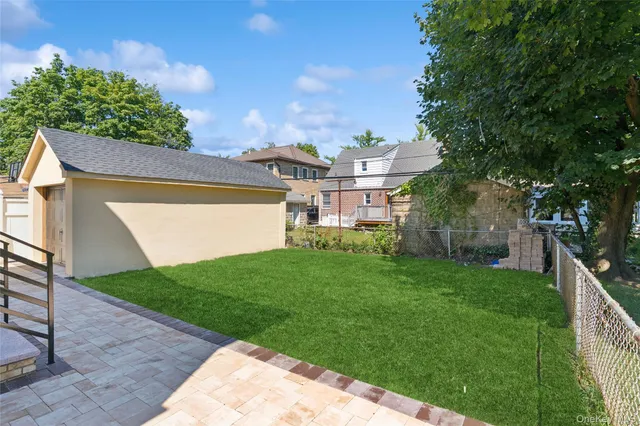 $1,499,999 | 81-25 265th Street | Floral Park