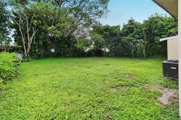 a view of a green yard