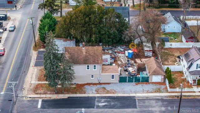 $799,988 | 45 Redington Street, Bay Shore, NY 11706