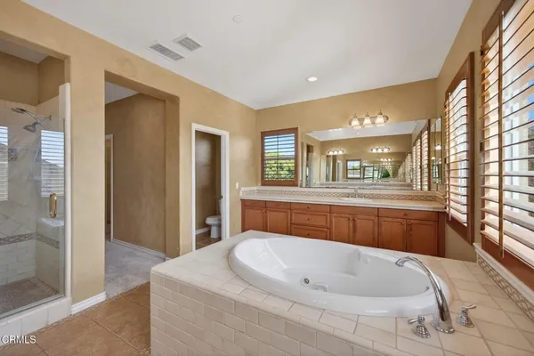 $1,299,000 | 650 Charleston Place, Ventura, CA 93004