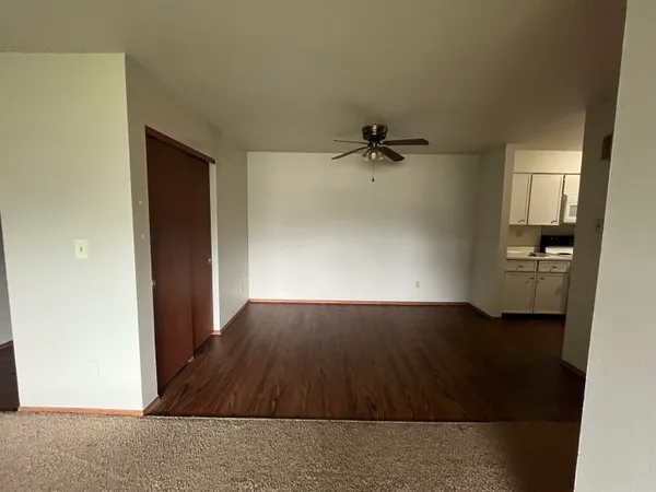 $1,099 | 3809 South 35th Street, Greenfield, WI 53221