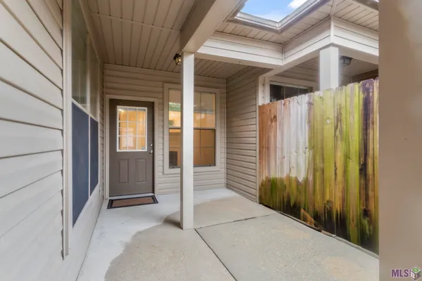$199,900 | 809 Summer Breeze Drive, Unit 1202, Baton Rouge, LA 70810