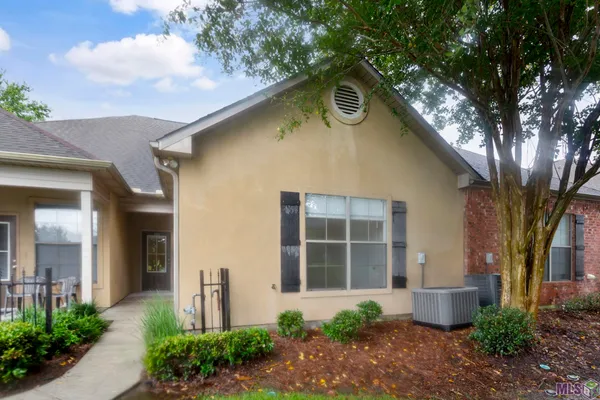 $199,900 | 809 Summer Breeze Drive, Unit 1202, Baton Rouge, LA 70810