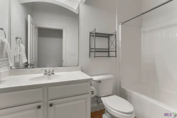 $199,900 | 809 Summer Breeze Drive, Unit 1202, Baton Rouge, LA 70810