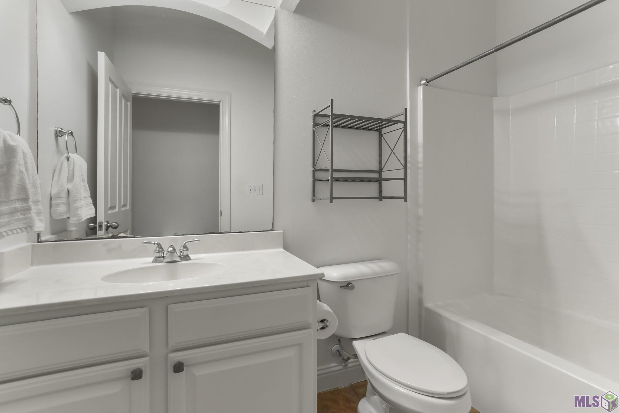 809 Summer Breeze Drive, Unit 1202 Baton Rouge, LA 70810 - Photo 10 of 12