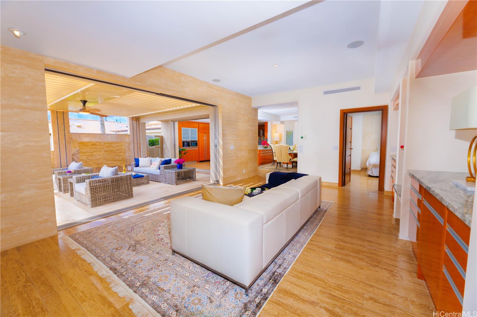 738 Kaulana Place Honolulu, HI 96821 - Photo 13 of 23