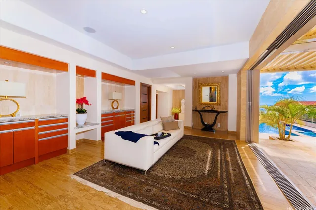 $3,980,000 | 738 Kaulana Place, Honolulu, HI 96821