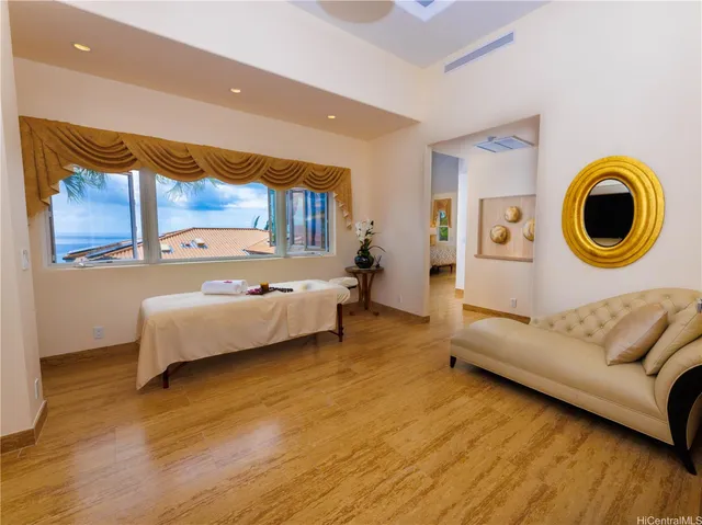 $3,980,000 | 738 Kaulana Place, Honolulu, HI 96821