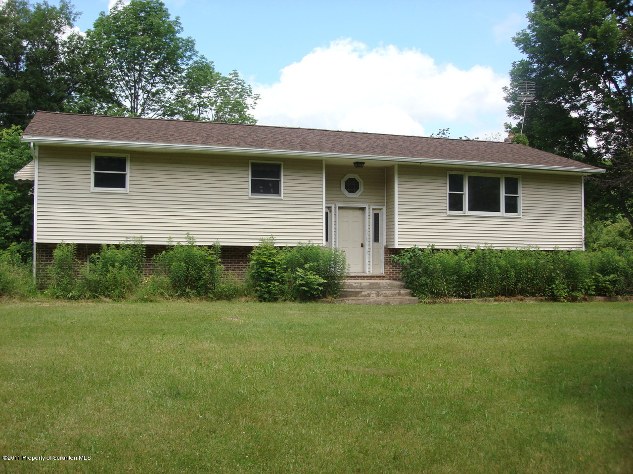 1089 Lithia Valley Road Factoryville, PA 18419 - Photo 1 of 8 Gallery Image 1