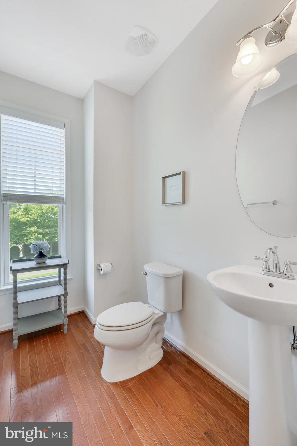 42398 Benfold Square Brambleton, VA 20148 - Photo 17 of 56 Main Level Half Bath