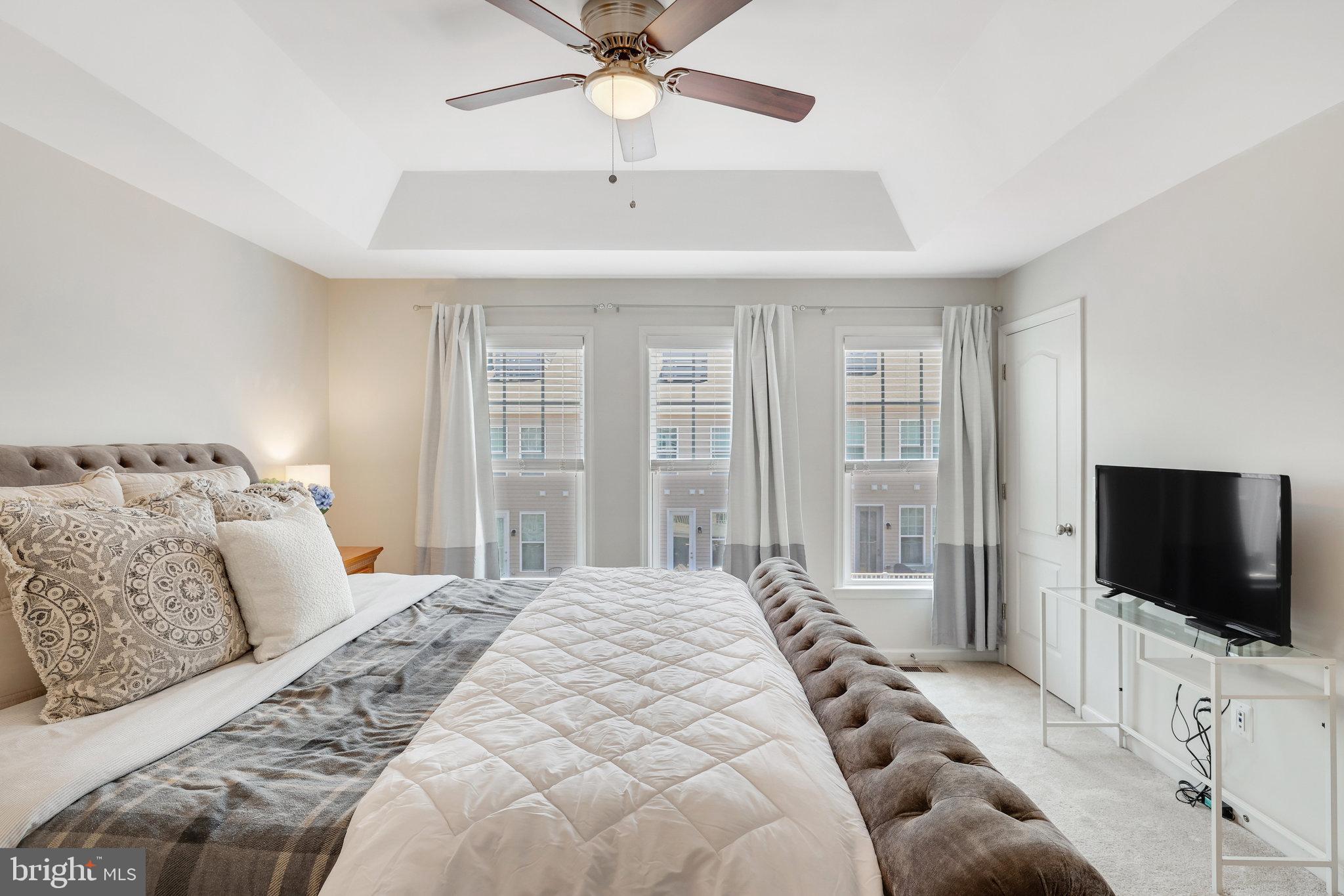 42398 Benfold Square Brambleton, VA 20148 - Photo 19 of 56 Luxurious Primary Bedroom