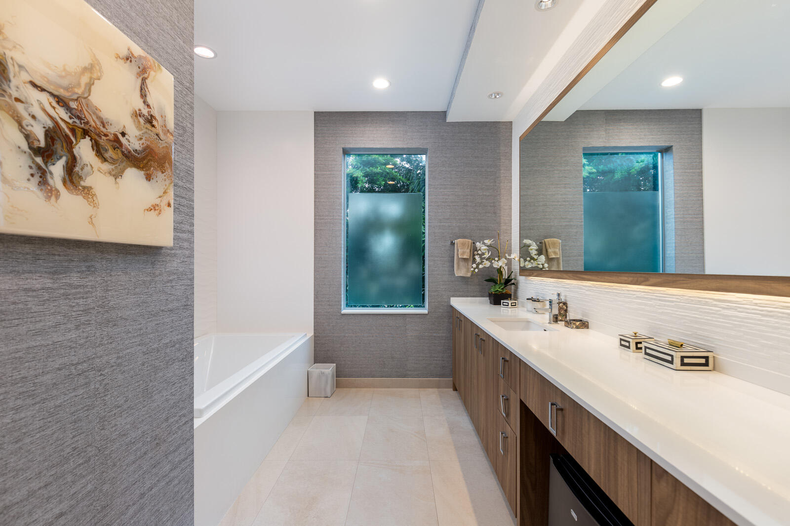 1011 Bucida Road Delray Beach, FL 33483 - Photo 20 of 33 Primary Bathroom