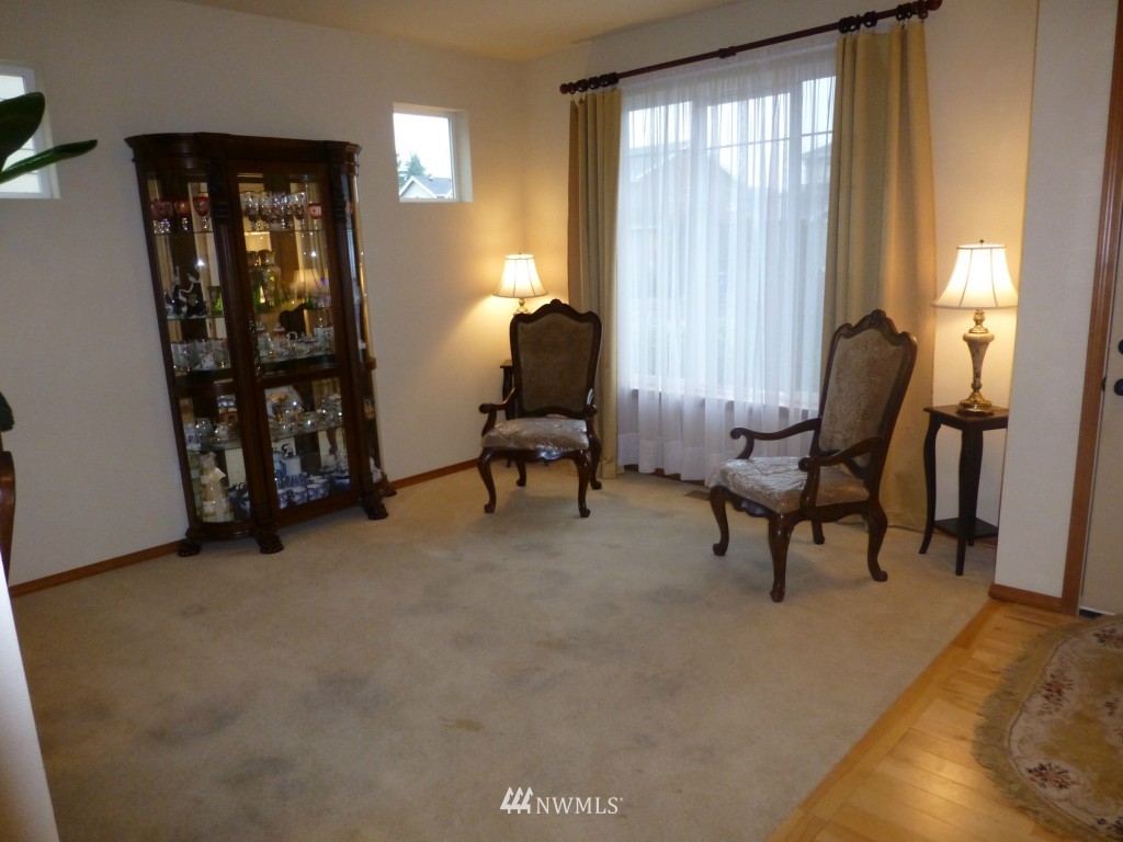 21114 1st Avenue West Bothell, WA 98021 - Photo 3 of 15