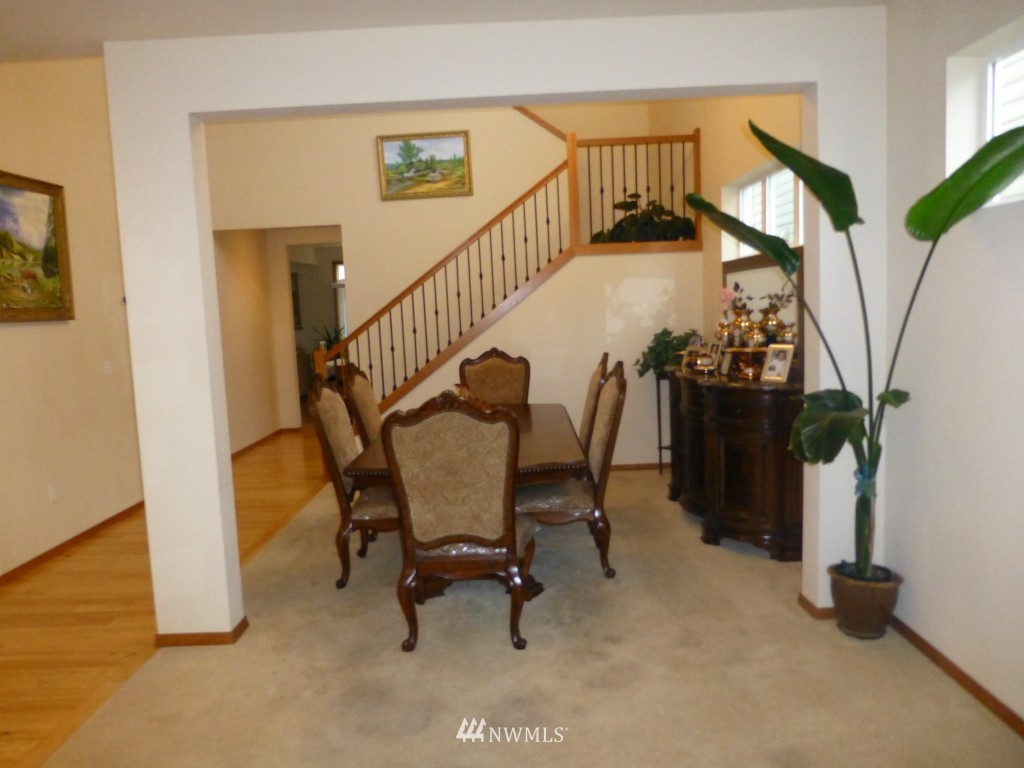 21114 1st Avenue West Bothell, WA 98021 - Photo 4 of 15