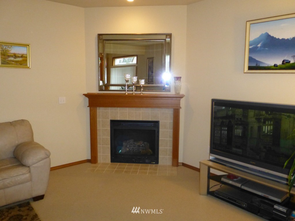 21114 1st Avenue West Bothell, WA 98021 - Photo 7 of 15