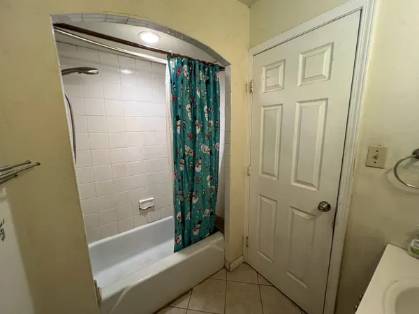 $409,999 | 7016 Peck Drive, Sacramento, CA 95828