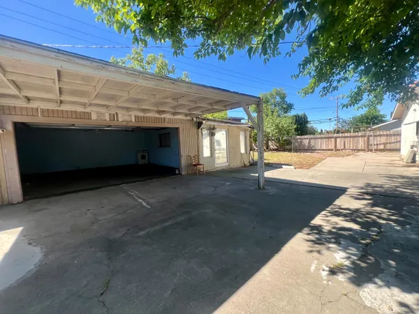 $409,999 | 7016 Peck Drive, Sacramento, CA 95828