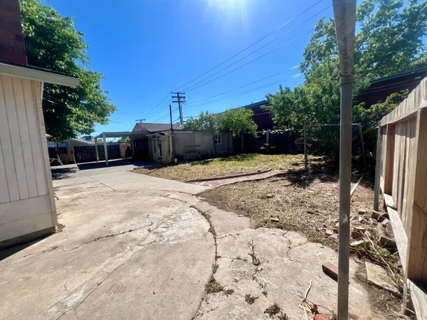 $409,999 | 7016 Peck Drive, Sacramento, CA 95828