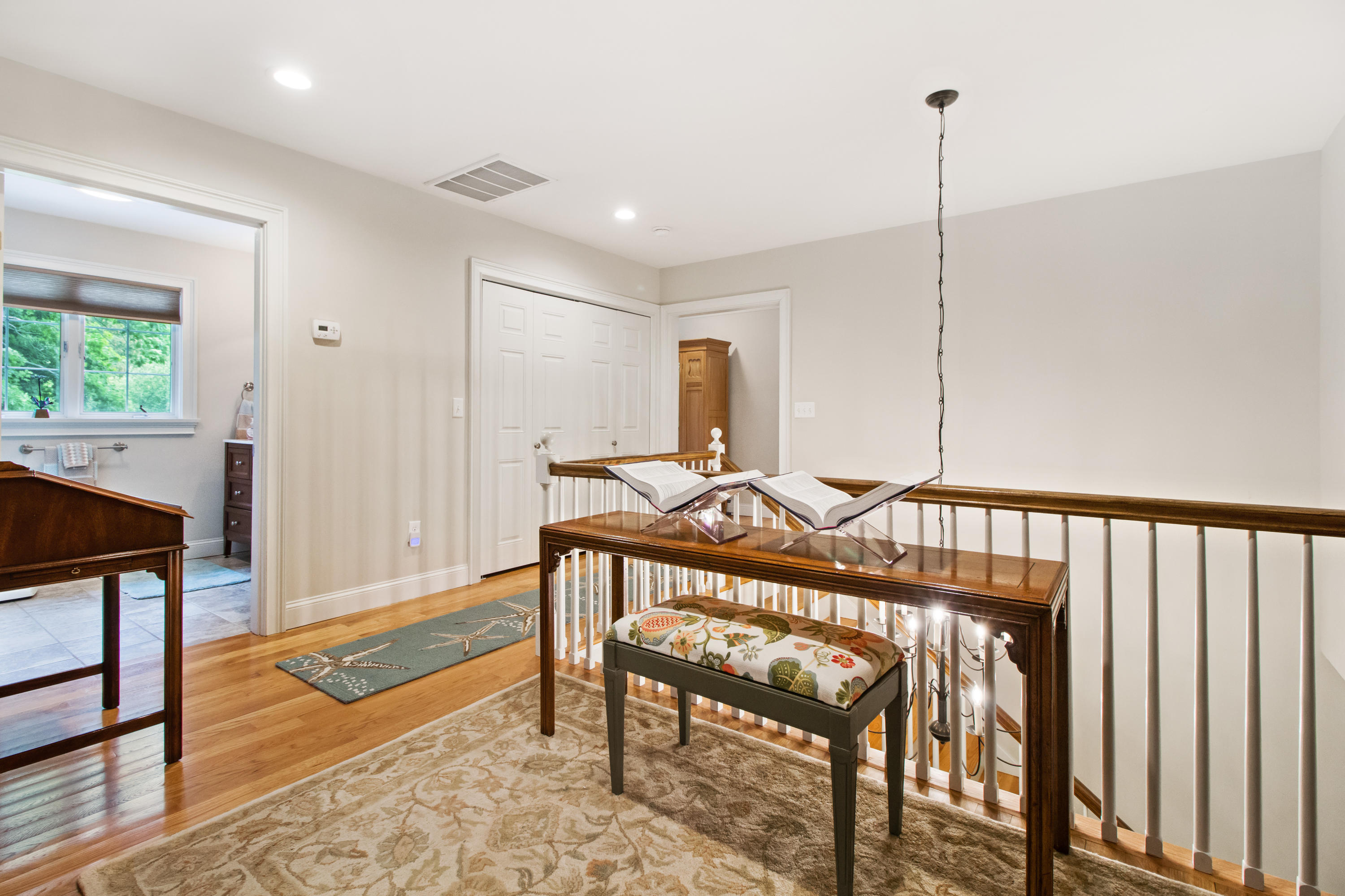 35 Pepperrell Road Kittery, ME 03905 - Photo 22 of 50 upstairs hall-landing