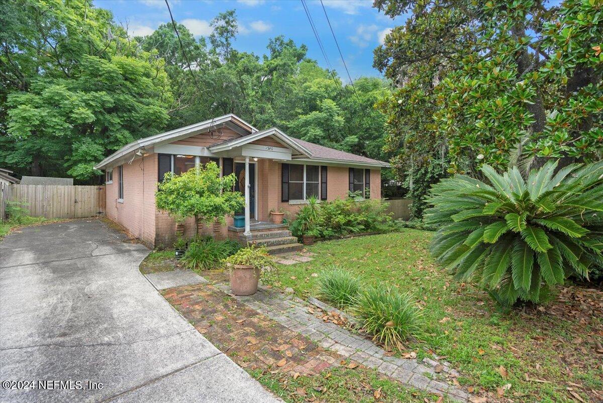 1920 Lorimier Road Jacksonville, FL 32207 - Photo 3 of 31 03-1920 Lorimier Rd (30)