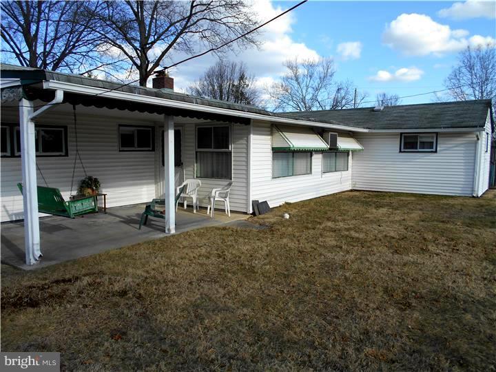 11 Gridiron Road Levittown, PA 19057 - Photo 22 of 24 Exterior Back